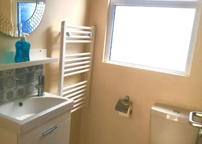 Delphi アパート アッシュボーン