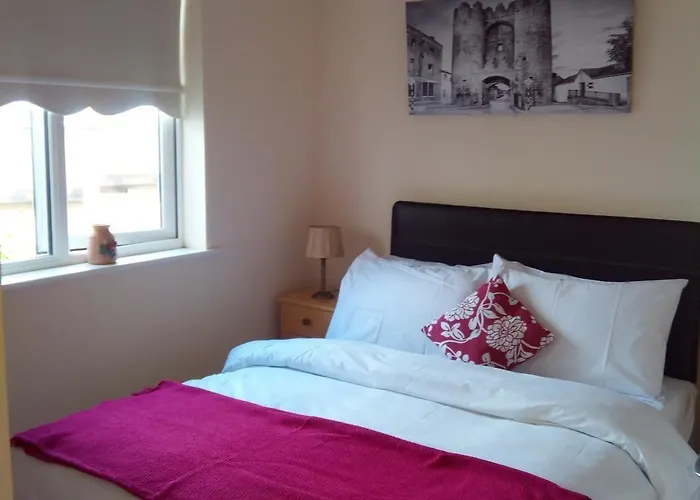 Delphi アパート アッシュボーン